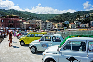 Panoramica della riviera durante XXIX raduno per FIAT 500 d'epoca e derivate a Garlenda